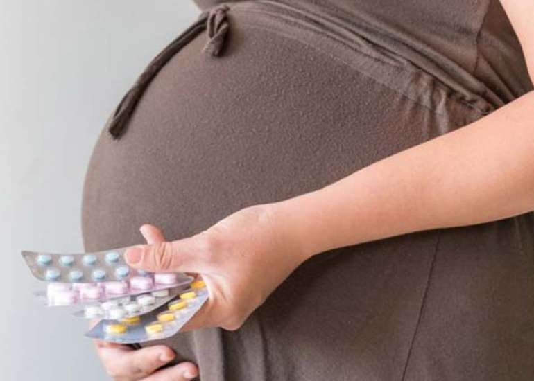 Nifedipine versus magnesium sulfate in preterm labor management